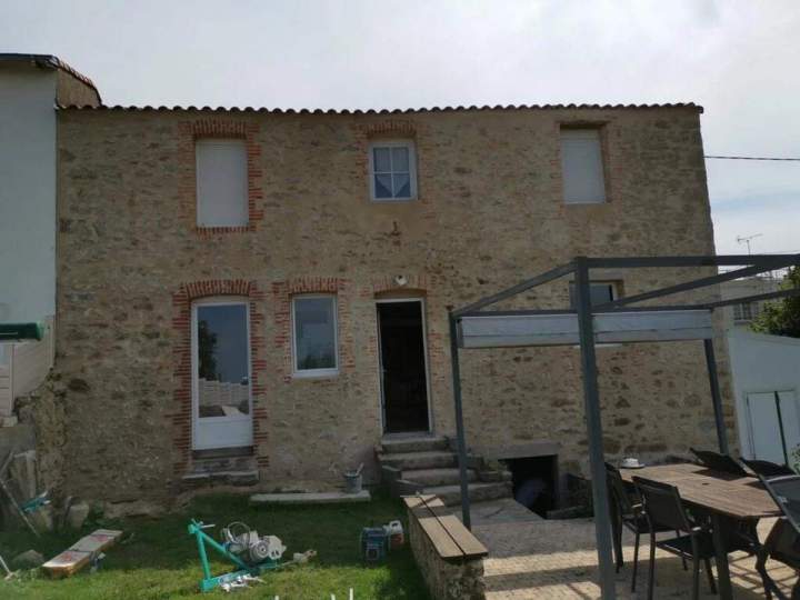 Pose d’enduit à pierre vue Les Herbiers