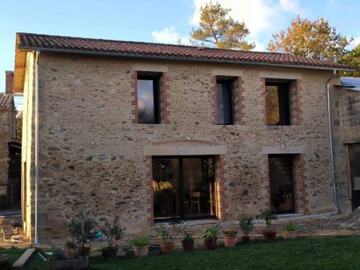 Pose d’enduit à pierre vue Les Herbiers